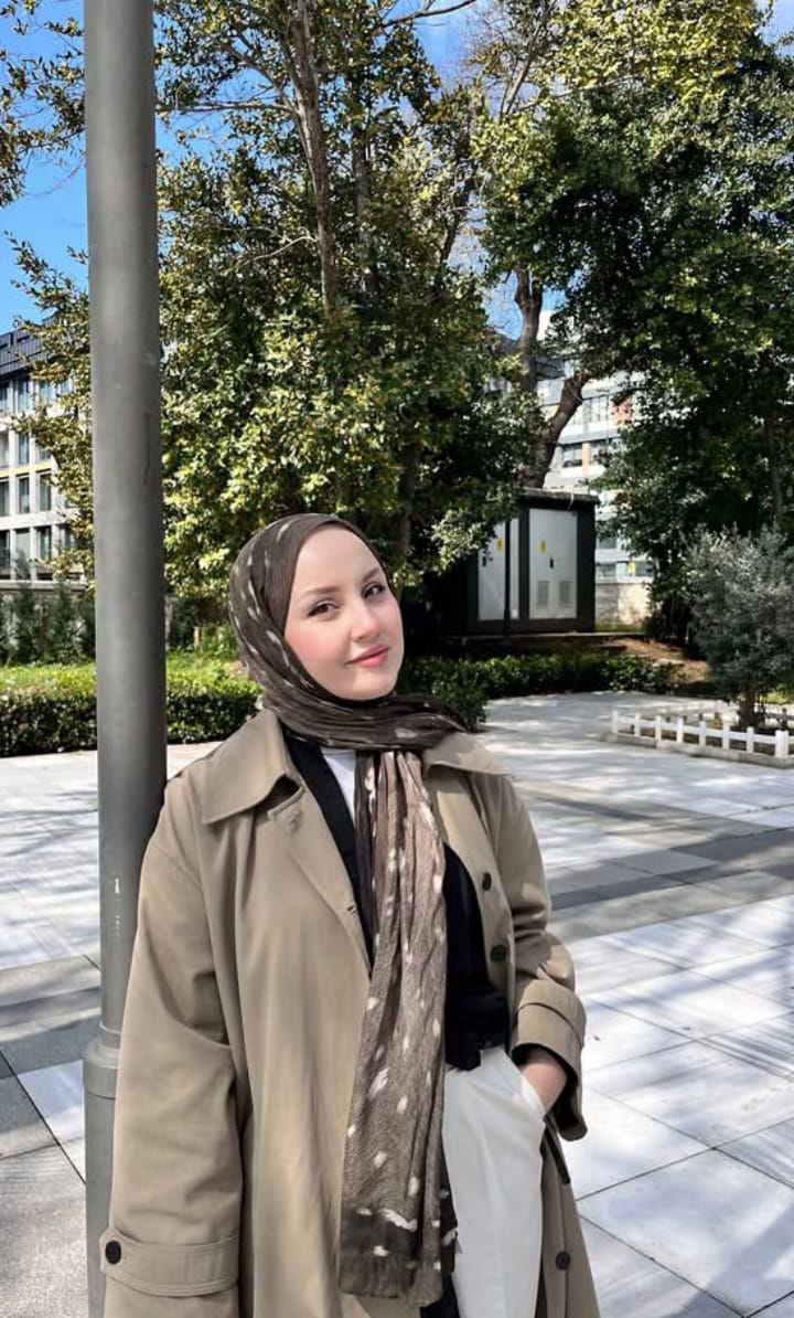 Çat Partner Bayan Bayan Escort İpek
